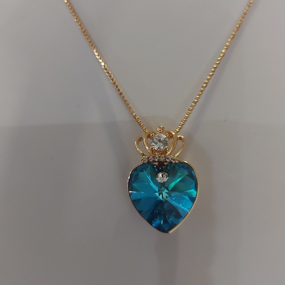 18K GOLD PLATED HEART PENDANT NECKLACE - Picture 2 of 7